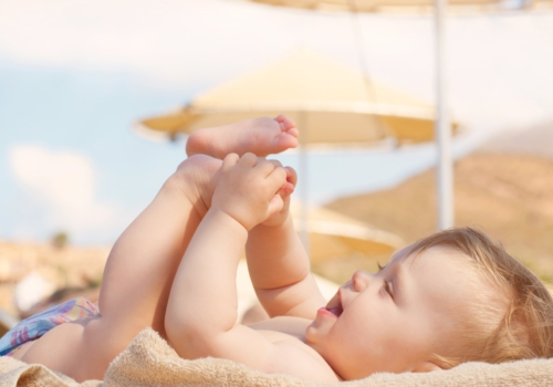 Cómo cuidar la piel de tu bebé en verano