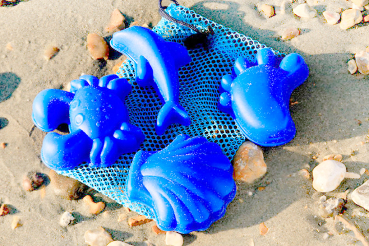 10 essentials for the beach