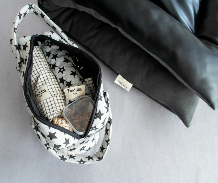 ✈️La cama de perro ideal para llevar contigo de viaje y vacaciones