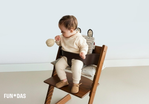 ¿Cómo colocar la funda o cojines impermeables a la trona Stokke Tripp Trapp?