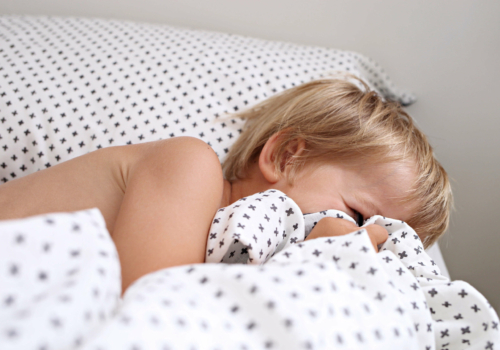 Cómo lograr que tu hijo duerma solo en su propia habitación