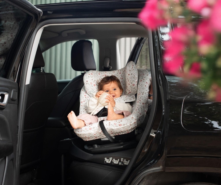 ¿Cuánto tiempo puede estar el bebé en la silla del coche?