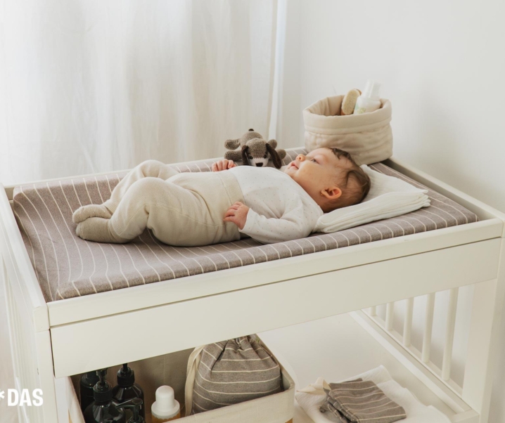 Cambio de hora sin caos: cómo adaptar la rutina de tu bebé sin estrés