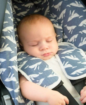 ¿Cómo mantener limpia tu silla de coche Maxi-Cosi con una funda?