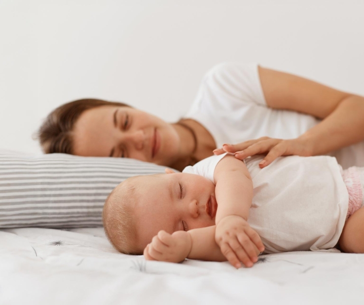 ¿Cuál es la rutina de sueño ideal para mi bebé de un mes?