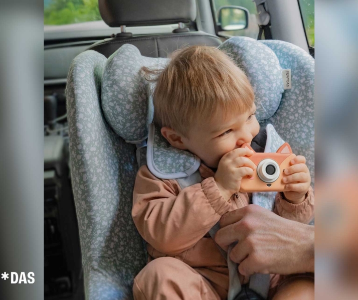 Viajar seguro en coche con tu bebé: guía completa y checklist esencial