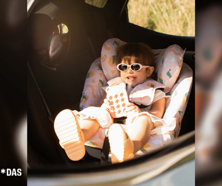 Viajar en verano con un bebé: consejos para unas vacaciones cómodas 